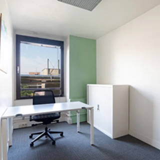 Bureau privé 50 m² 10 postes Coworking Quai Kléber Strasbourg 67000 - photo 4